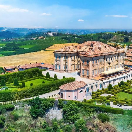 Castello Di Guarene Hotel Exterior foto